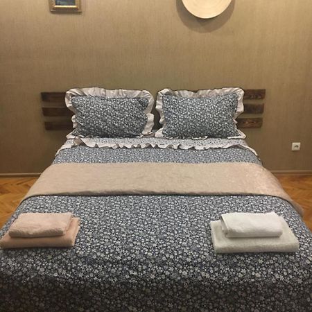 Апартаменты Kvartira Na Krakivskiy 12 , 52 Киев Экстерьер фото