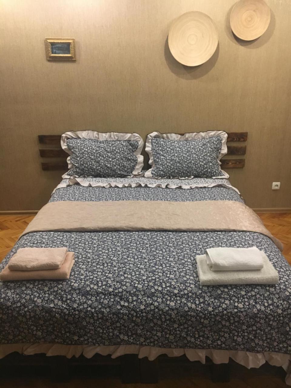 Апартаменты Kvartira Na Krakivskiy 12 , 52 Киев Экстерьер фото
